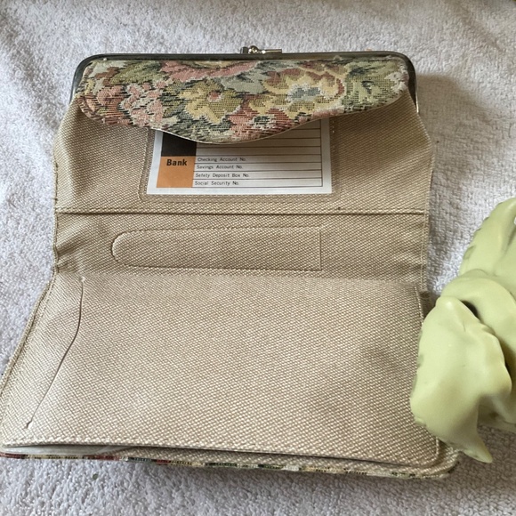 VINTAGE WALLET  BAG  CARPET MATERIAL - Picture 9 of 16